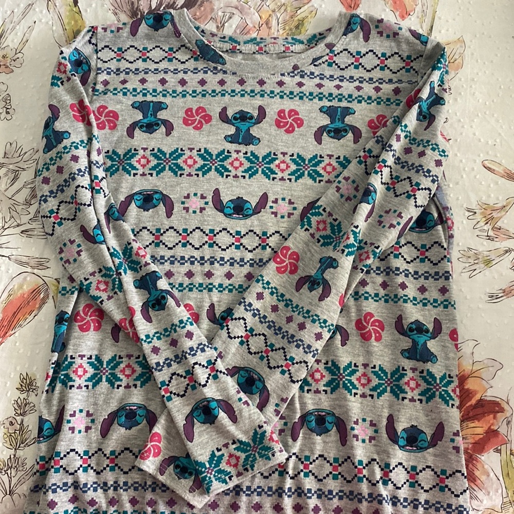 Like new long sleeve Disney Stitch shirt